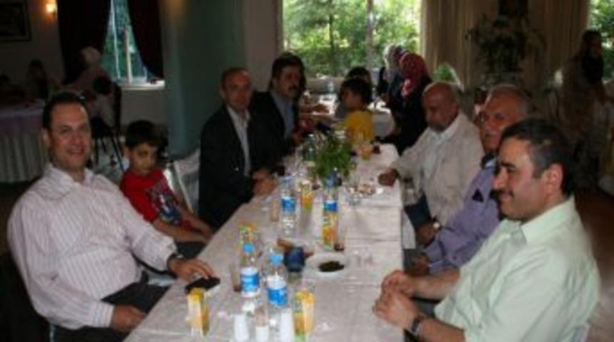 Devrekli Kardelen Ev Hanımlarından Mantı Kermesi