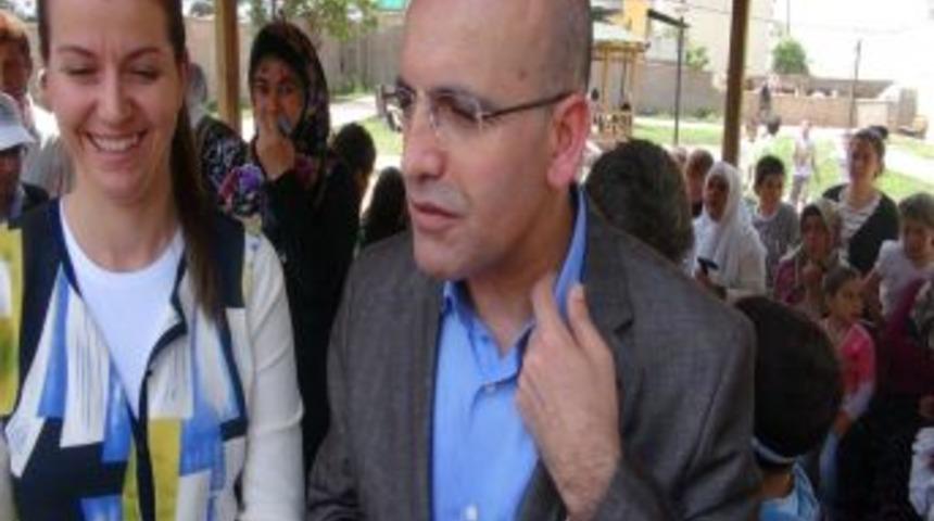 Maliye Bakanı Şimşek, Batman'da &Ouml;ğrenci Yurdunun Temelini Attı