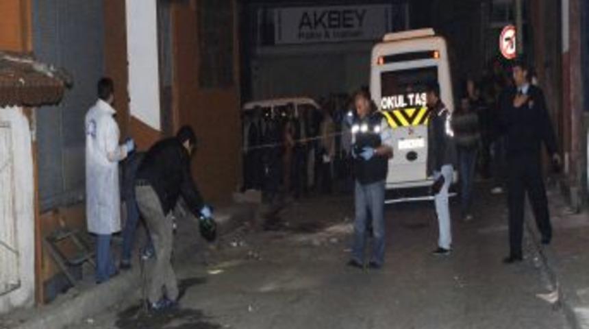 Şiddetli patlama mahalleliyi sokağa d&ouml;kt&uuml;