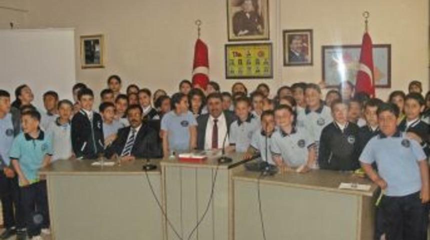 Toki İlk&ouml;ğretim Okulundan İl &Ouml;zel İdaresi Ve İl Genel Meclisine Ziyaret