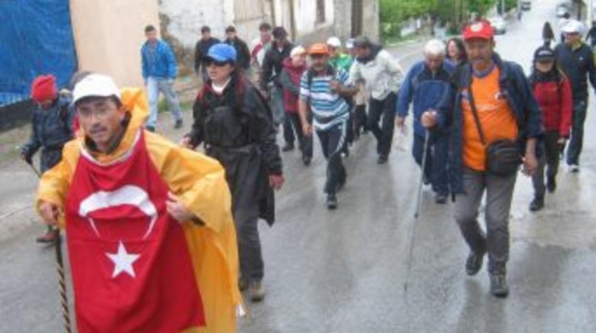 B&uuml;nyan Dostları Anneler İ&ccedil;in Y&uuml;r&uuml;d&uuml;