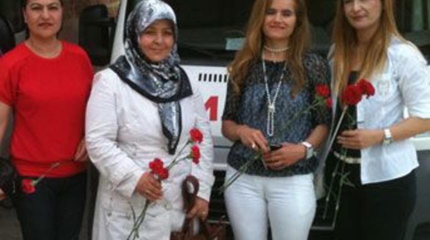 MHP&rsquo;den Anneler G&uuml;n&uuml; kutlaması