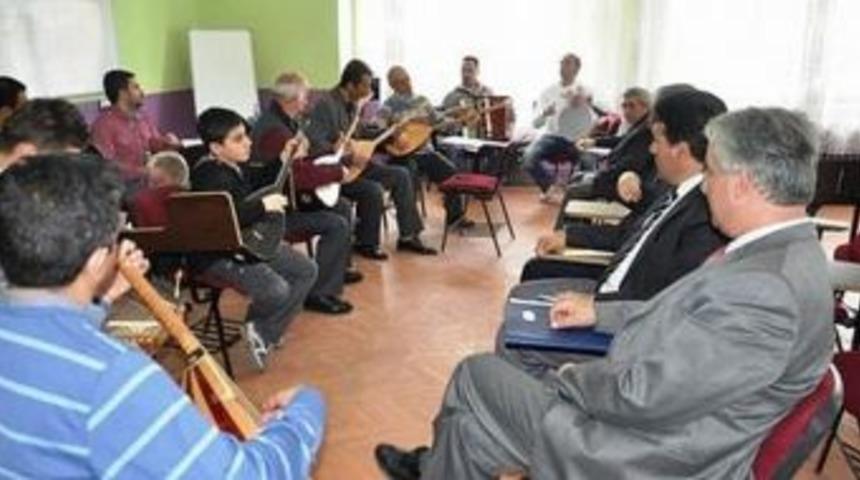 Kars&rsquo;ta &ouml;ğretmenler korosu oluşturuldu