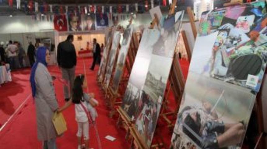 Kocaeli'Nin Değişim &Ouml;yk&uuml;s&uuml; Kitap Fuarı'Nda