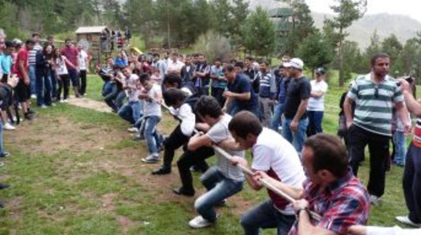 G&uuml;m&uuml;şhane'De Herkes İ&ccedil;in Spor Y&uuml;r&uuml;y&uuml;ş&uuml; D&uuml;zenlendi