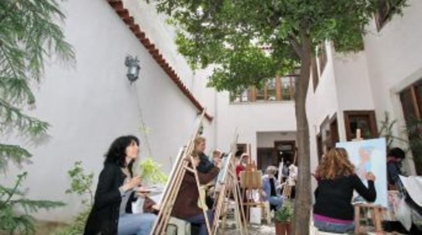 Doğa İle İ&ccedil; İ&ccedil;e Resim Kursu