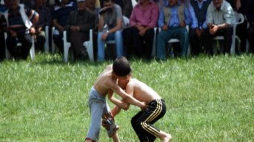 8. Zeytin Ve Zeytinyağı Festivali Renkli Ge&ccedil;ti