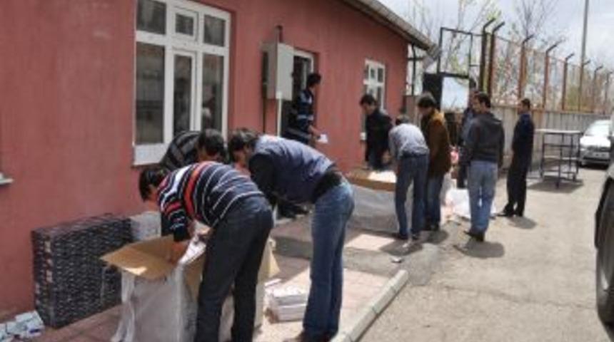 Aksaray&rsquo;Da 50 Bin Paket Ka&ccedil;ak Sigara Ele Ge&ccedil;irildi