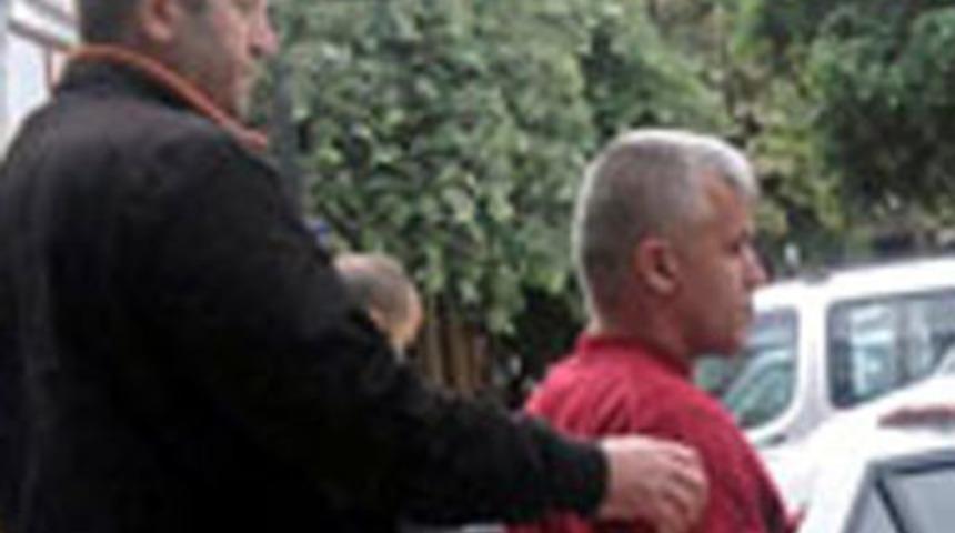 Tartıştığı eşini öldürdü