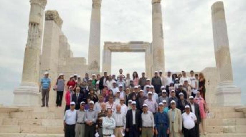 Denizli Belediyesi, Vatandaşlara Şehrin Görmedikleri Yerlerini Gezdiriyor