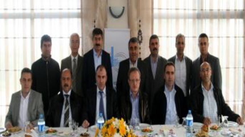 Deri Sekt&ouml;r&uuml;n&uuml;n Sorunları Uşak'Ta Tartışılacak