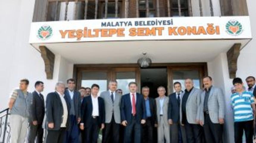 Başkan &Ccedil;akır Yeşiltepe Semt Konağını Gezdi