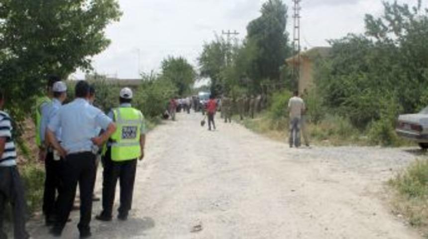 Arazi Anlaşmazlığında 2 &Ouml;l&uuml;, 1 Yaralı