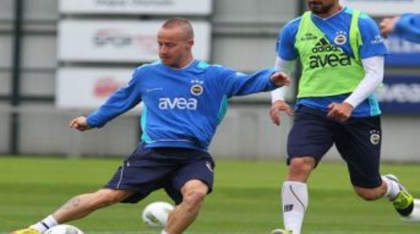 Fenerbah&ccedil;e'de Moussa Sow Takımla &Ccedil;alıştı