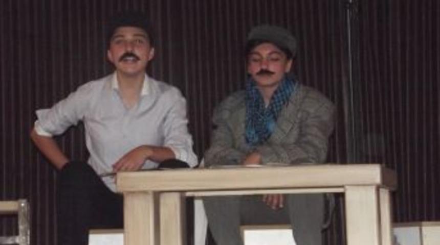 Didimli &Ouml;ğrenciler Sahne Performanslarıyla G&ouml;z Doldurdu