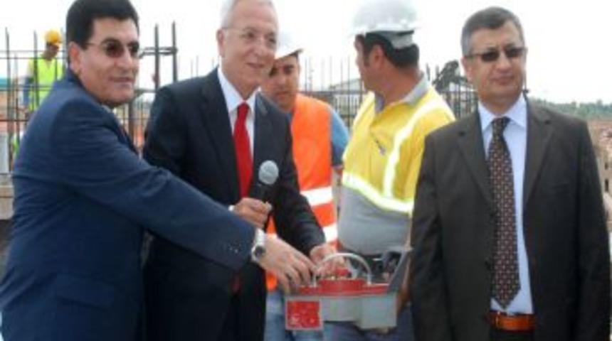 DE&Uuml; Hukuk Fak&uuml;ltesi, 34 Yıl Sonra Kendi Binasını Yaptırıyor