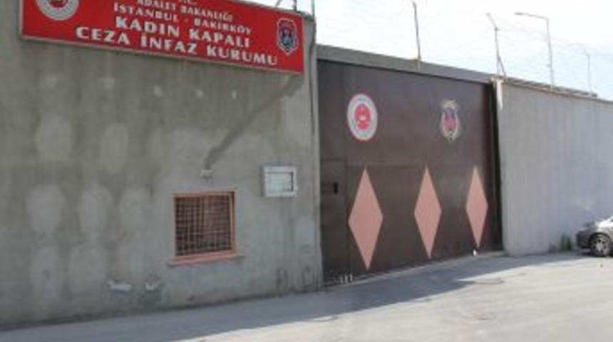 Cezaevindeki Kadınlara "anneler G&uuml;n&uuml;" Hediyesi