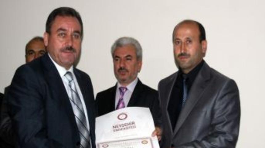 Ezanı G&uuml;zel Okuma Kursuna Katılan Din G&ouml;revlilerine Sertifikaları Verildi