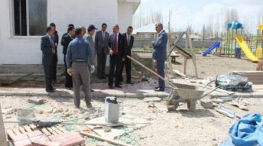 Van İl Milli Eğitim M&uuml;d&uuml;r&uuml; Sayılır'ın Erciş Ziyareti