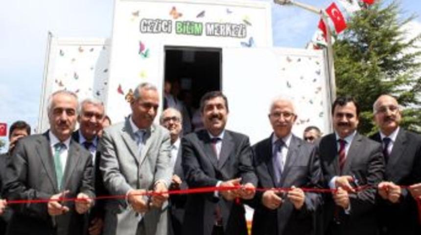 Konya Gezici Bilim Merkezi &Ccedil;ocukların Hizmetine A&ccedil;ıldı