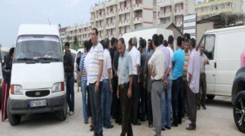 Alanyalı Pazarcılar 'sosyete Pazarı'na Tepki G&ouml;sterdi