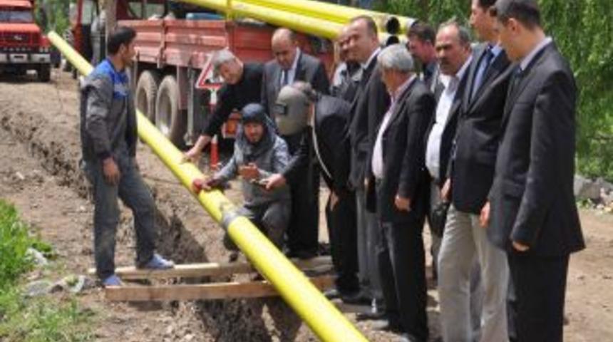 Yozgat&rsquo;ın 270 Haneli Beldesinde Doğalgaz &Ccedil;alışmaları Başladı