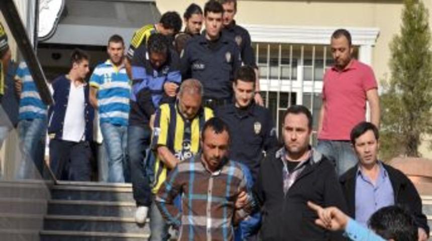 Derbi Sonrası G&ouml;zaltına Alınanlardan 15'i Sabıkalı &Ccedil;ıktı