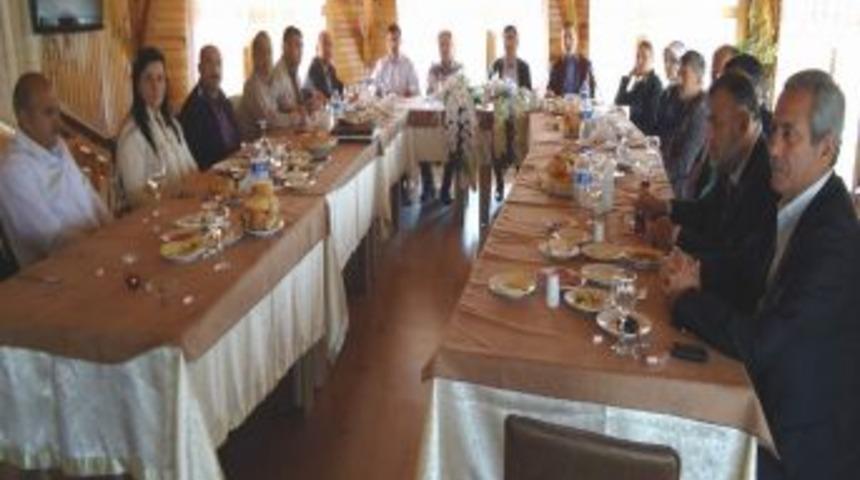 Milletvekilleri Meclis &Uuml;yeleriyle Buluştu