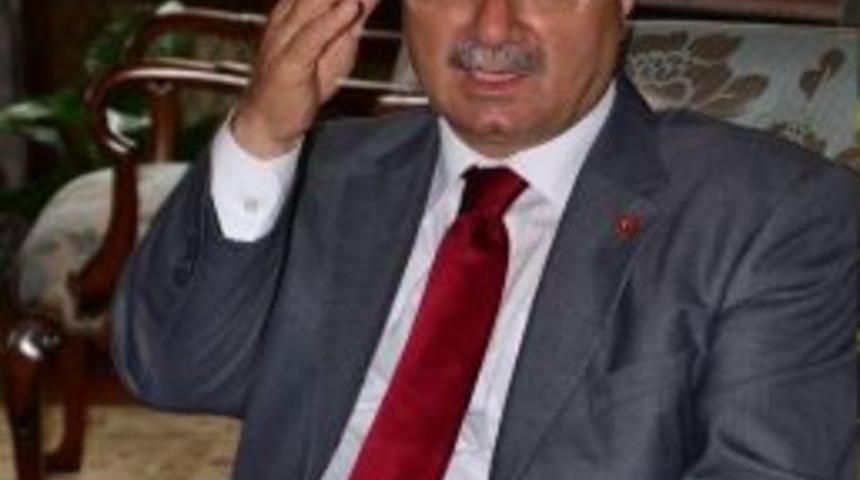 Vali Daş&ouml;z Şampiyon Akhisar Belediyespor'u Tebrik Etti