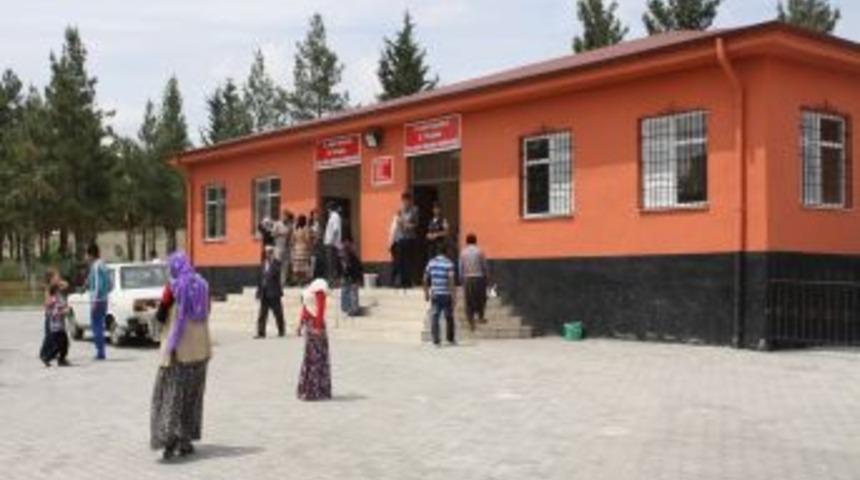 Cezaevi'ndeki Annelere 'anneler G&uuml;n&uuml;' Hediyesi