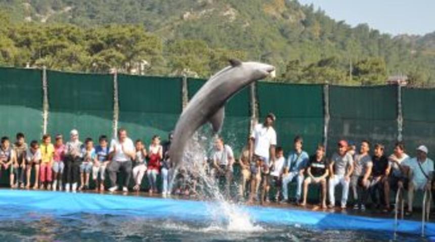 Yuva &Ccedil;ocukları Marmaris'te Tatilin Tadını &Ccedil;ıkarttı