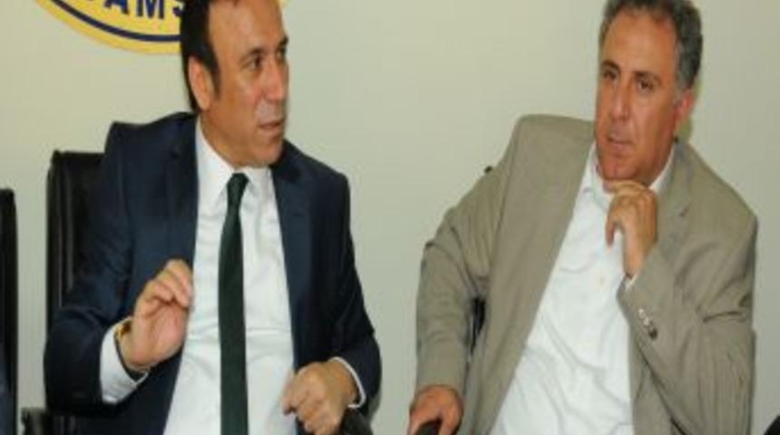 Gen&ccedil;, İş Adamları İle Bir Araya Geldi