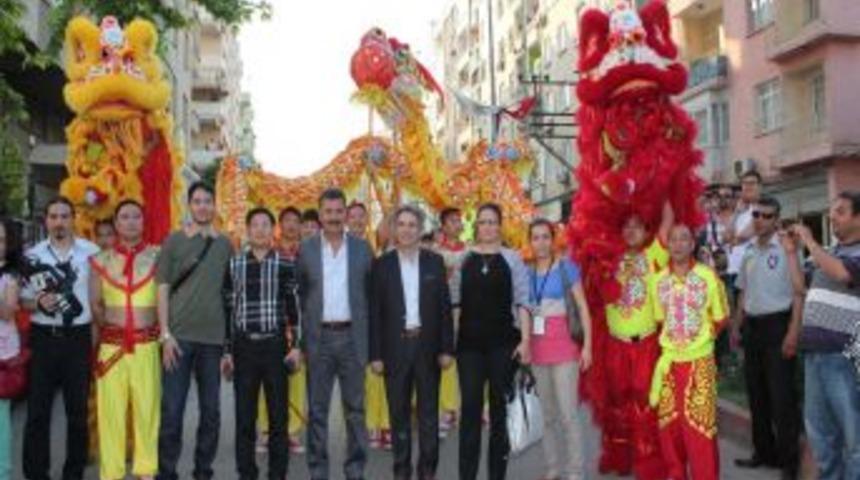 Toroslar'da "pekin Ejderha Ve Aslan" G&ouml;sterisi