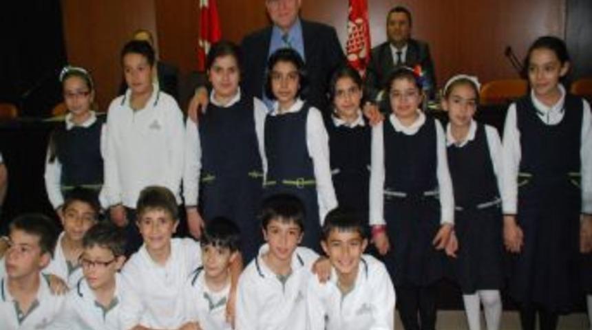 B&uuml;y&uuml;kşehir Meclisine &Ouml;ğrencilerde Katıldı