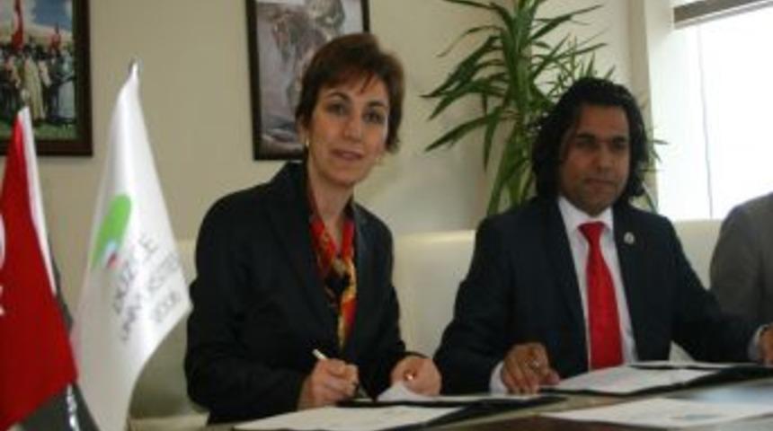 D&uuml;zce &Uuml;niversitesinden Uluslararası Eğitim