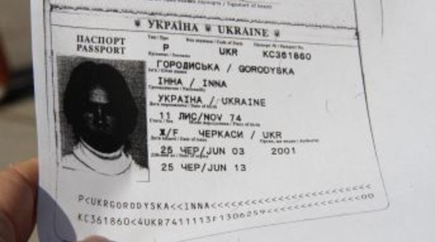 Demirkazık'ta &Ouml;len Kadın Dağcının Cesedi Helikopterle Adana'ya Getirildi