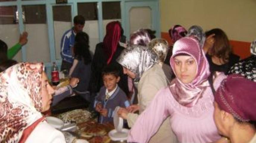 &Ouml;ğrencilerden Yıl Sonu Etkinliği