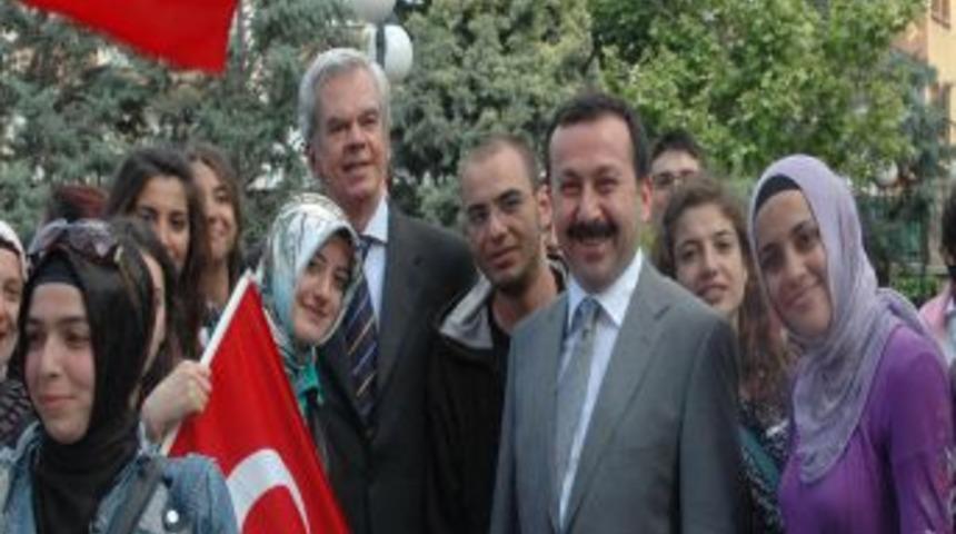 Sel&ccedil;uk &Uuml;niversitesi'nde Festival G&uuml;nleri Başladı