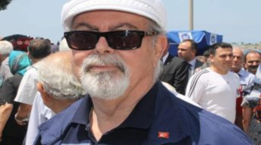 Chp'nin Ekrem Ağabeyi "bana &Ccedil;izmlerimi Giydirmeyin" Dedi.