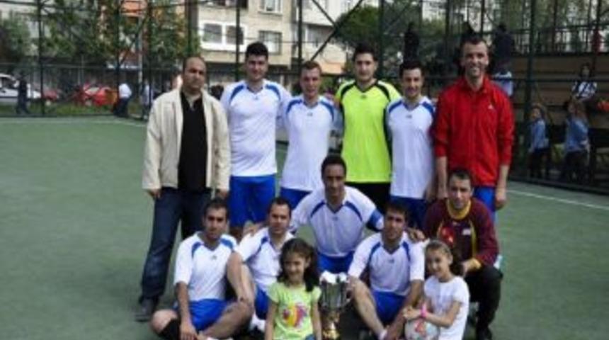 Bağcılar Sosyal G&uuml;venlik Merkezi "futbol Turnuvası"nın Şampiyonu Oldu