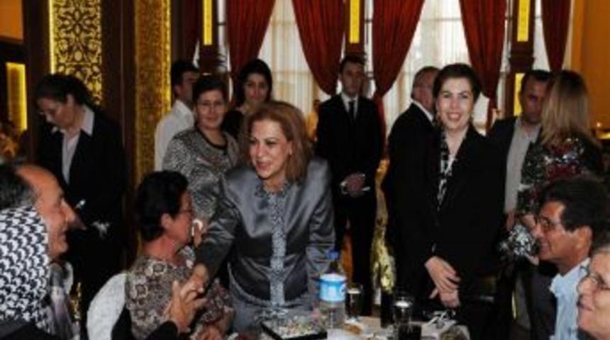 Şehit Ve Gazi Ailelerine 'anneler G&uuml;n&uuml;' Yemeği