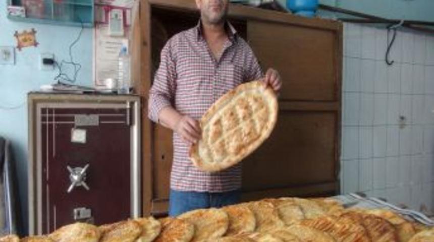 Batmanlı Fırıncılar, Ucuza Satılan Ekmeğin Gramajının Denetlenmesini Istedi