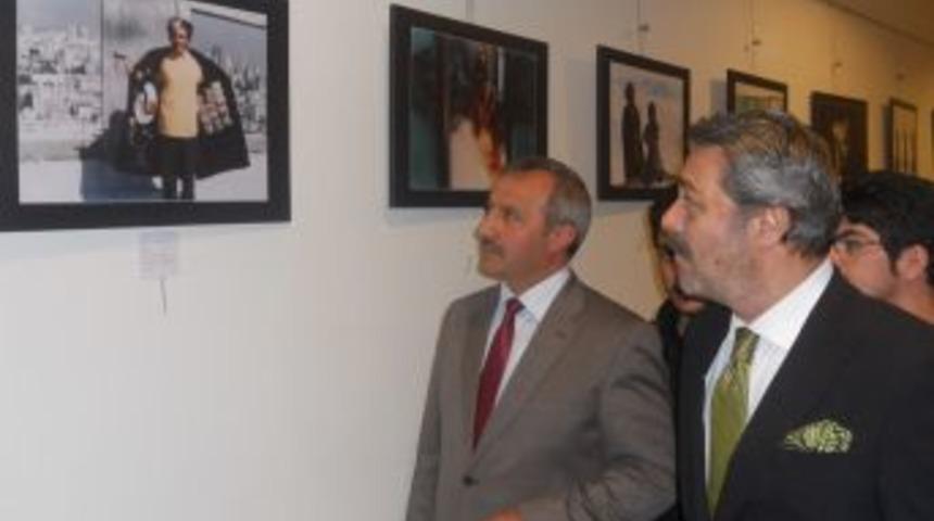 Dadaş Film Festivali'nde Kadir İnanır'a 'Onur &Ouml;d&uuml;l&uuml;' Verildi