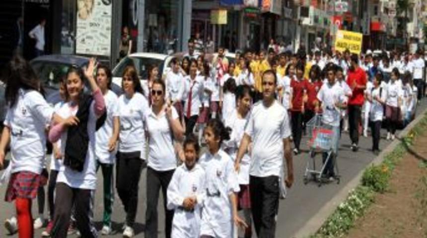 Diyarbakır&rsquo;da "Gen&ccedil;lik Y&uuml;r&uuml;y&uuml;ş&uuml;" D&uuml;zenlendi