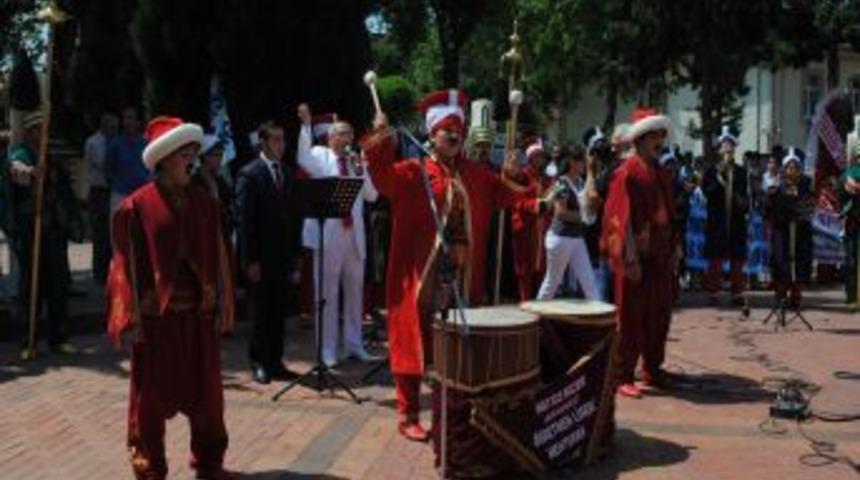 Gen&ccedil;lik Haftası, Mehter Konseriyle Başladı