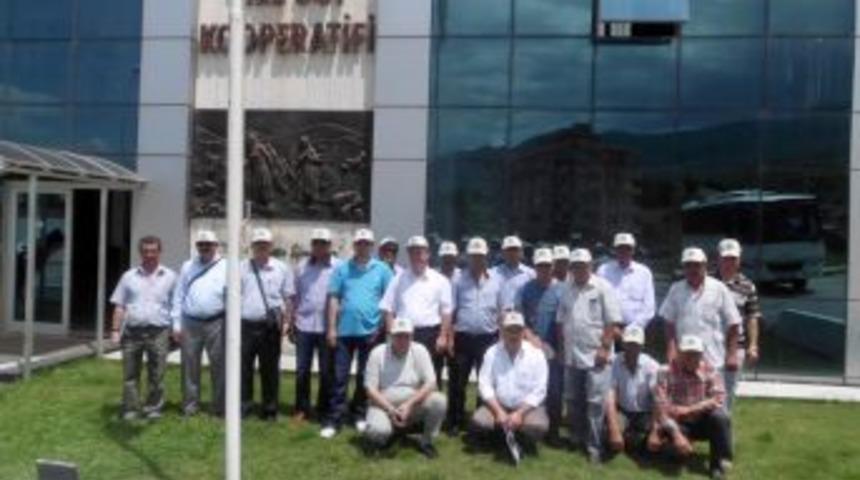 Aliağalı S&uuml;t &Uuml;reticileri Tire S&uuml;t Kooperatifi'ni Gezdi