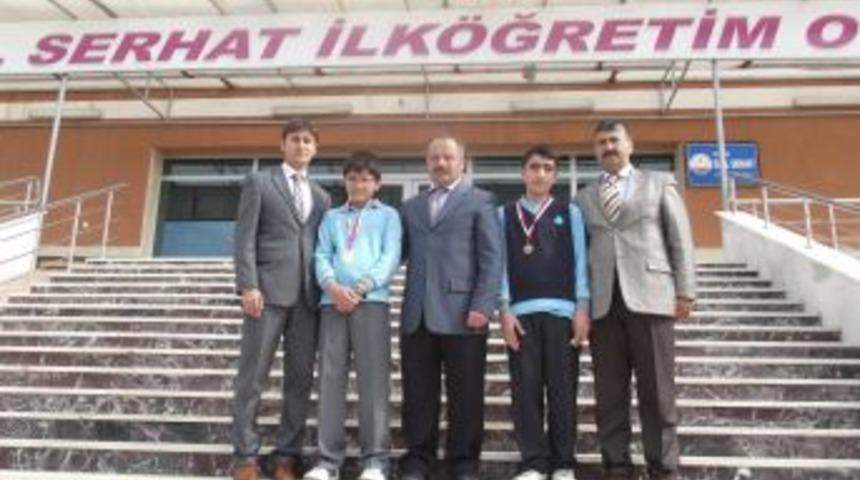 Erciş Serhatlı &Ouml;ğrenciler, SERMATYA'dan Başarı Ile D&ouml;nd&uuml;