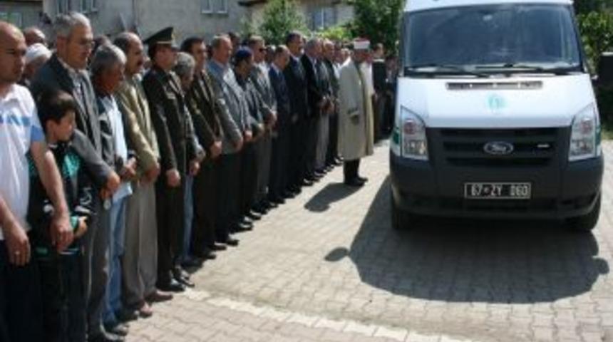 K&ouml;pr&uuml; Faciasında Hayatını Kaybeden Nazife Kabuk Defnedildi