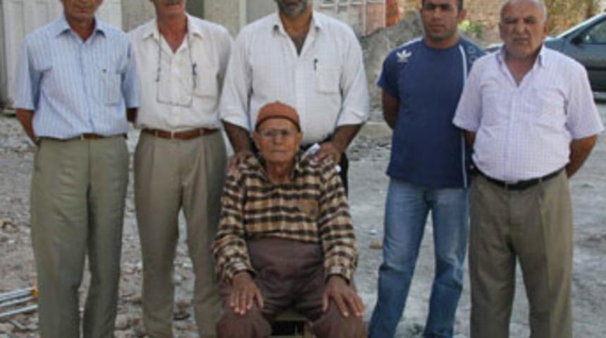 Caminin yanında genelev olur mu?