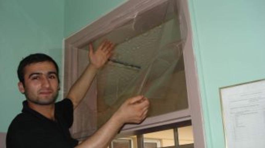 Okuldaki Camları Kaldırdılar, Kazaları &Ouml;nlediler